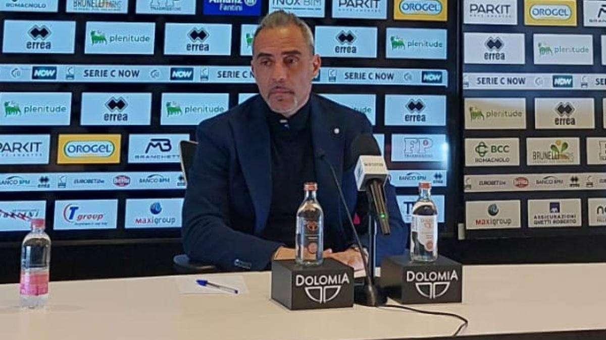 Toscano in vista del Rimini: “Gara che ci può avvicinare all’obiettivo. De Rose? Vediamo domattina”