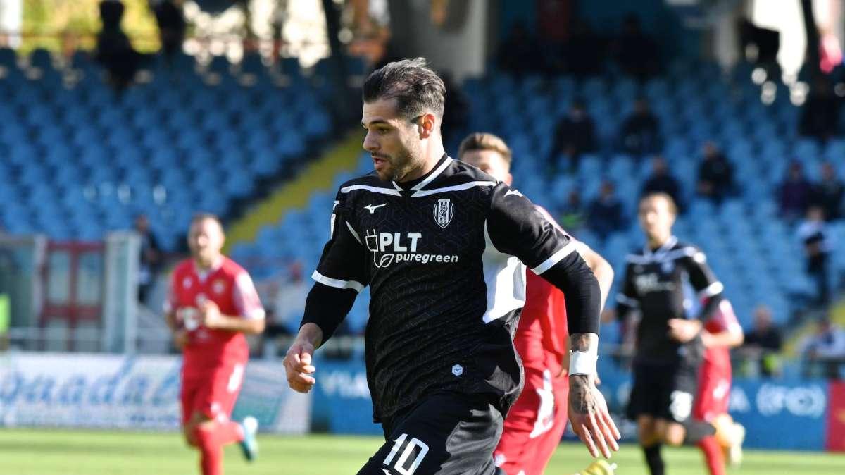 Le pagelle di Cesena-Olbia | Prima sufficienza piena a stelle e strisce