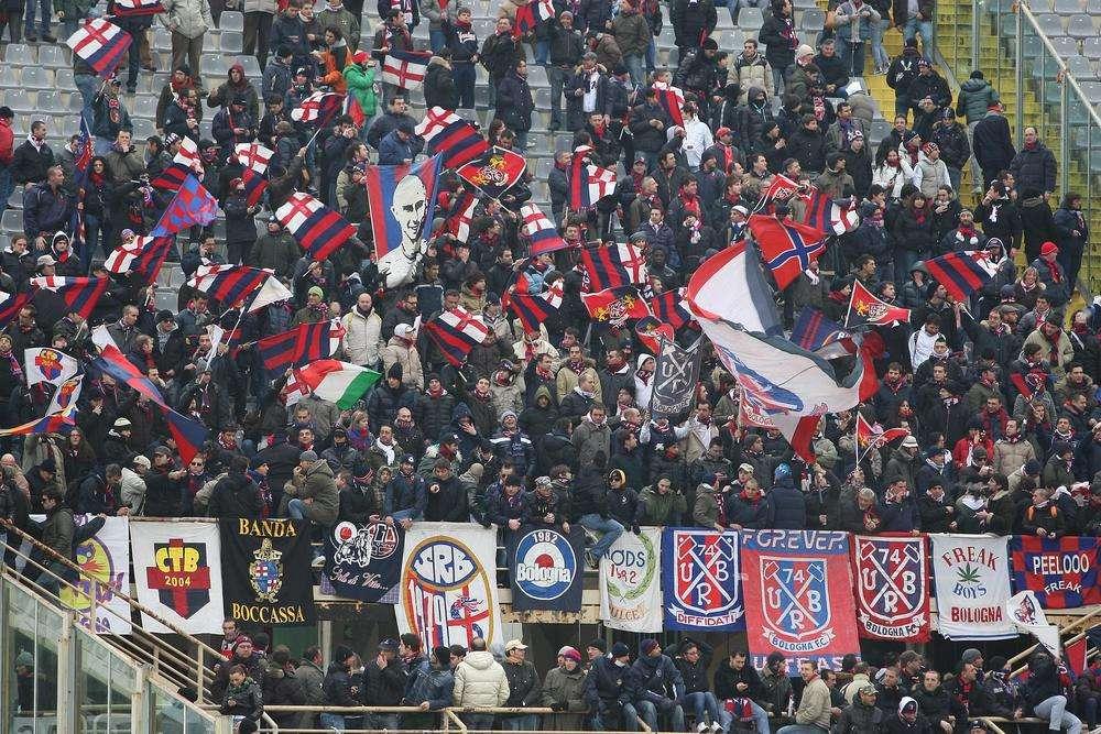 Scontri nel dopo-derby tra bolognesi e ... inglesi