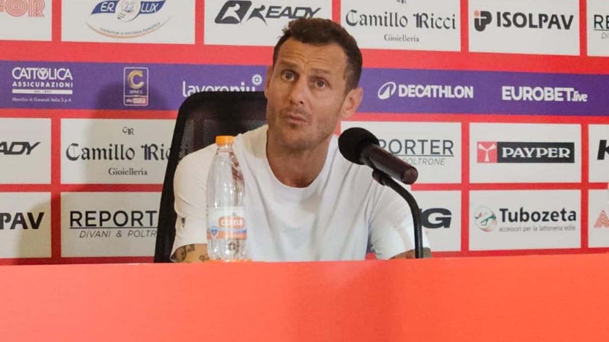 Diamanti spiega: «L’idea era dare minutaggio a tutti, portarli allo stesso livello per gli impegni ufficiali»