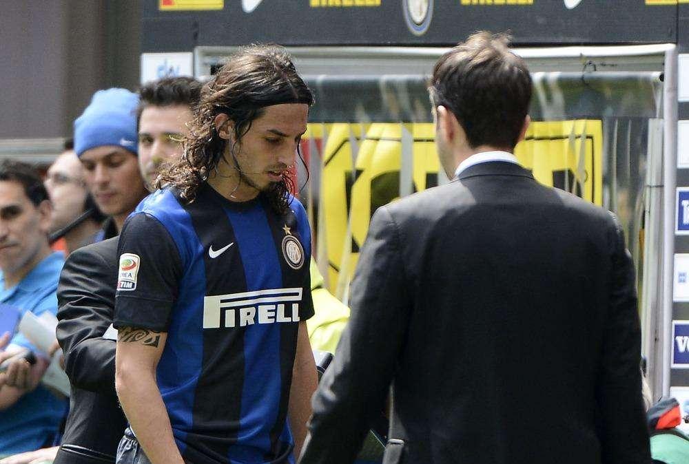 Colucci difende Schelotto: "E' più forte di così" 