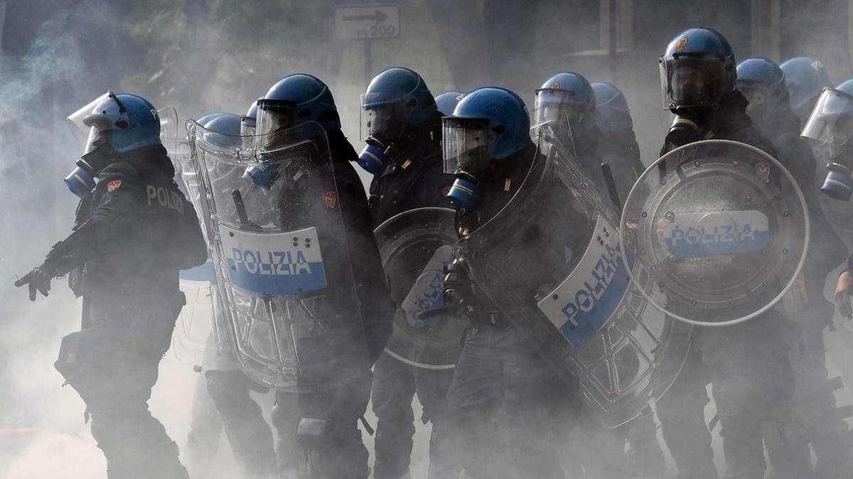 Lacrimogeni, botte, Daspo: la (rovente) ripartenza del Cesena