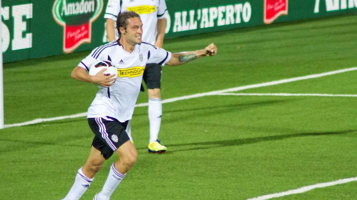 Ex bianconero si ritira