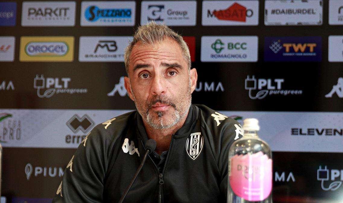Arriva l’Alessandria, Toscano: “Ogni partita è un’opportunità che devi essere pronto a cogliere”
