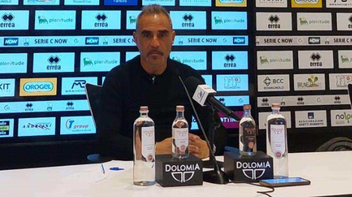 Toscano non teme le assenze: “La prestazione di squadra dovrà esaltare quelle individuali”