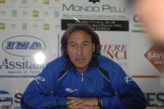 Il doppio ex di Cesena e Ascoli oggi fa il "bagnino"