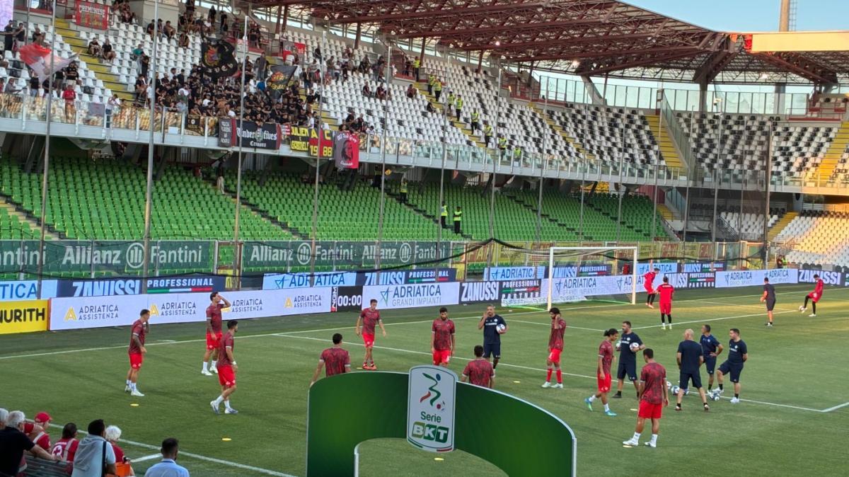 LIVE | Cesena-Cremonese 1-0 | Il VAR annulla il fuorigioco, il gol di Shpendi è valido