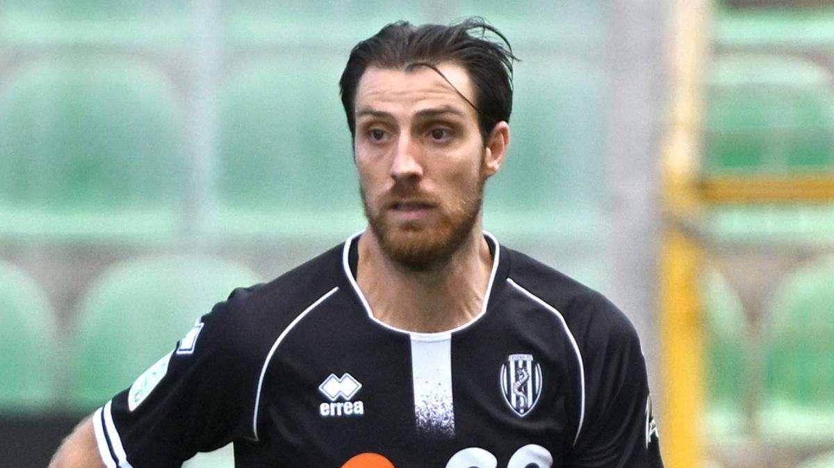 Bastoni sotto la lente: qualche incongruenza tra quanto detto da mister Mignani, Castagnetti e Mangraviti
