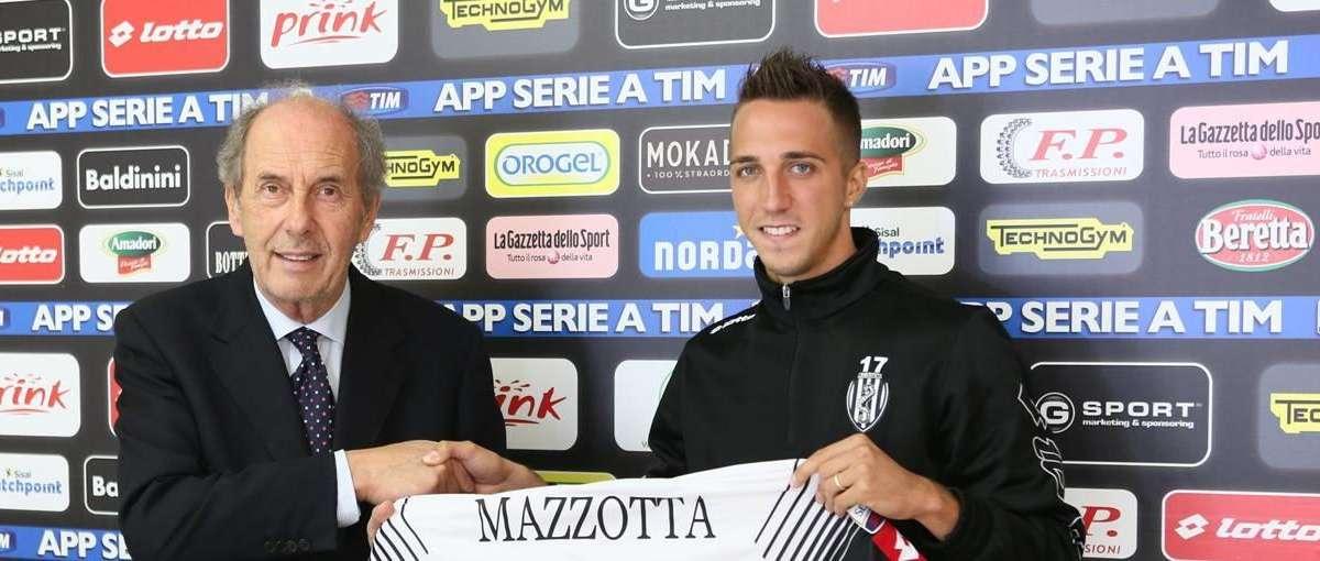 Mazzotta si presenta: "La Curva Mare fa paura"