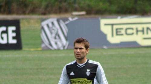Mutu: "Potrei anche rimanere al Cesena"