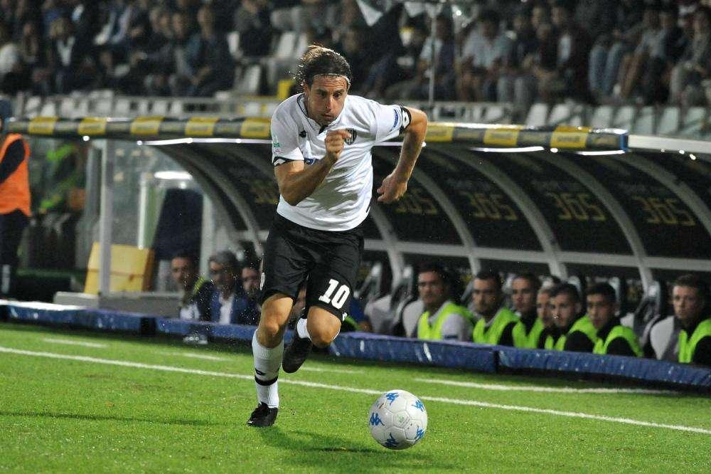 Castori "spreme" i suoi ragazzi: palestra e tanta corsa in campo. Attesa per Cacia