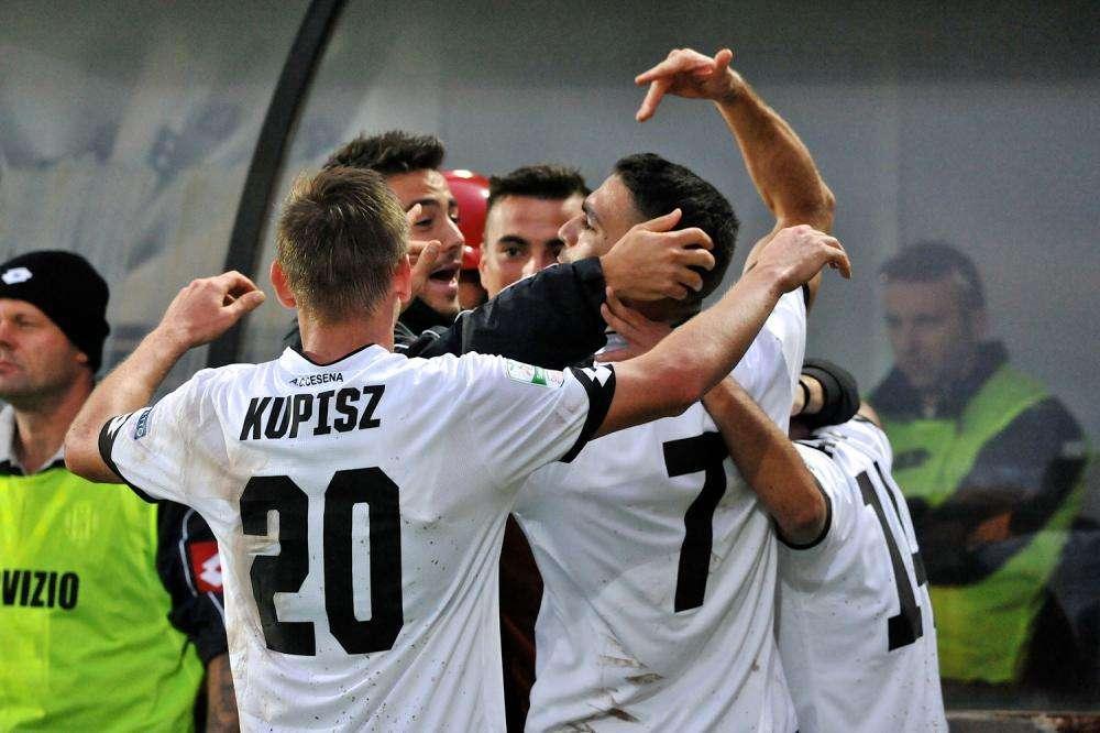 Frosinone-Cesena 3-3: Stirpe di eroi