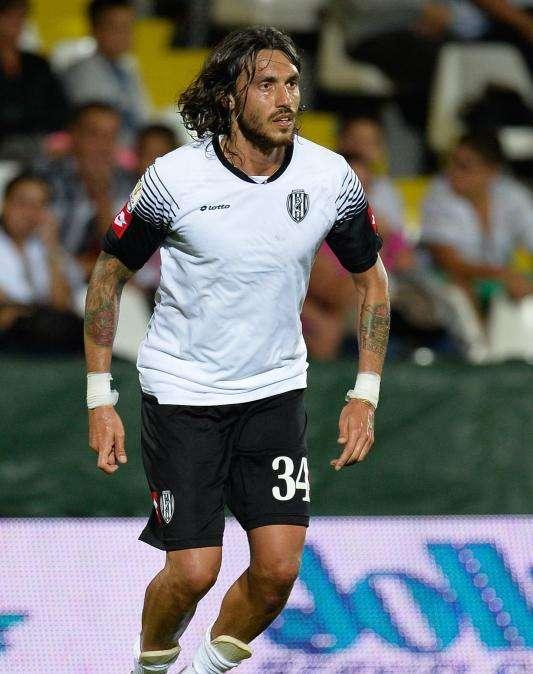 Cesena e Avellino trattano per Cascione