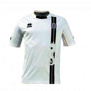Ha vinto la maglia con la banda verticale