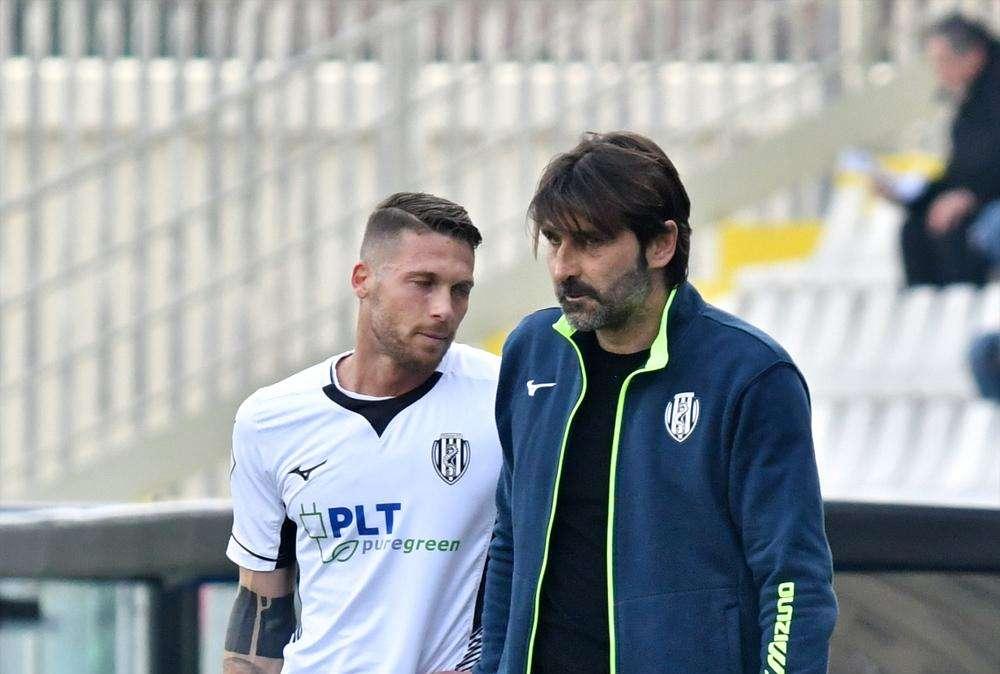 Mister Viali non scioglie le riserve su Caturano