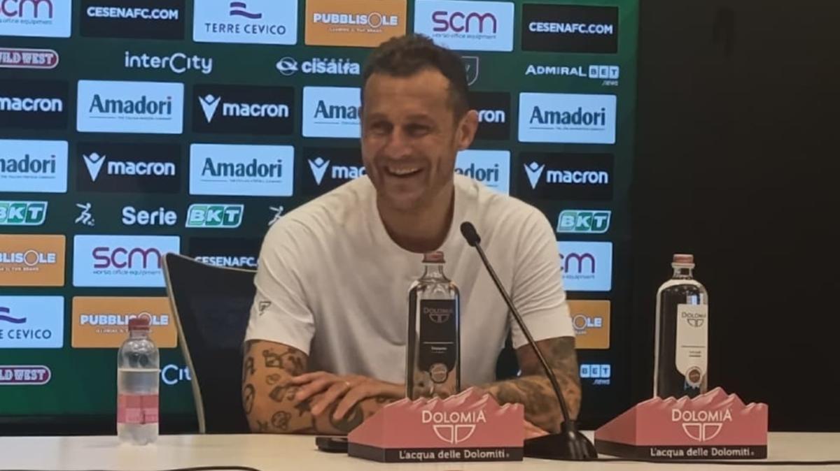 Diamanti allena in campo e… in curva! “I ragazzi avevano bisogno di volume”