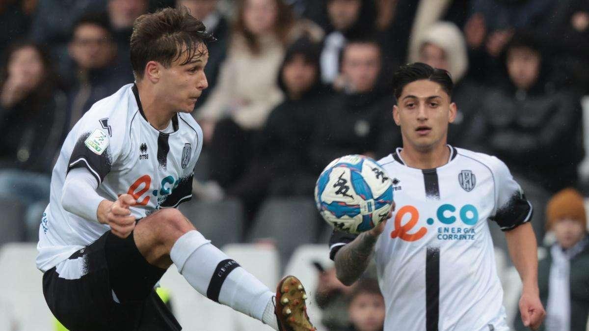 Cesena- Juve Stabia 1-2 | Il Cavalluccio manca il sorpasso sulle Vespe