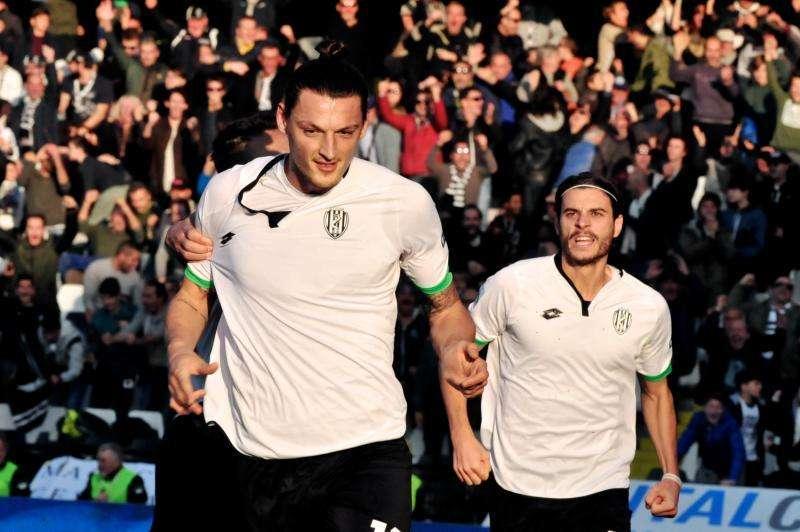 Allenatore Bristol City: "Djuric è sempre stato nei nostri piani"