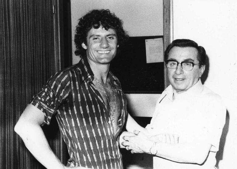 Angeli maledetti, Muratti e Parmigiano