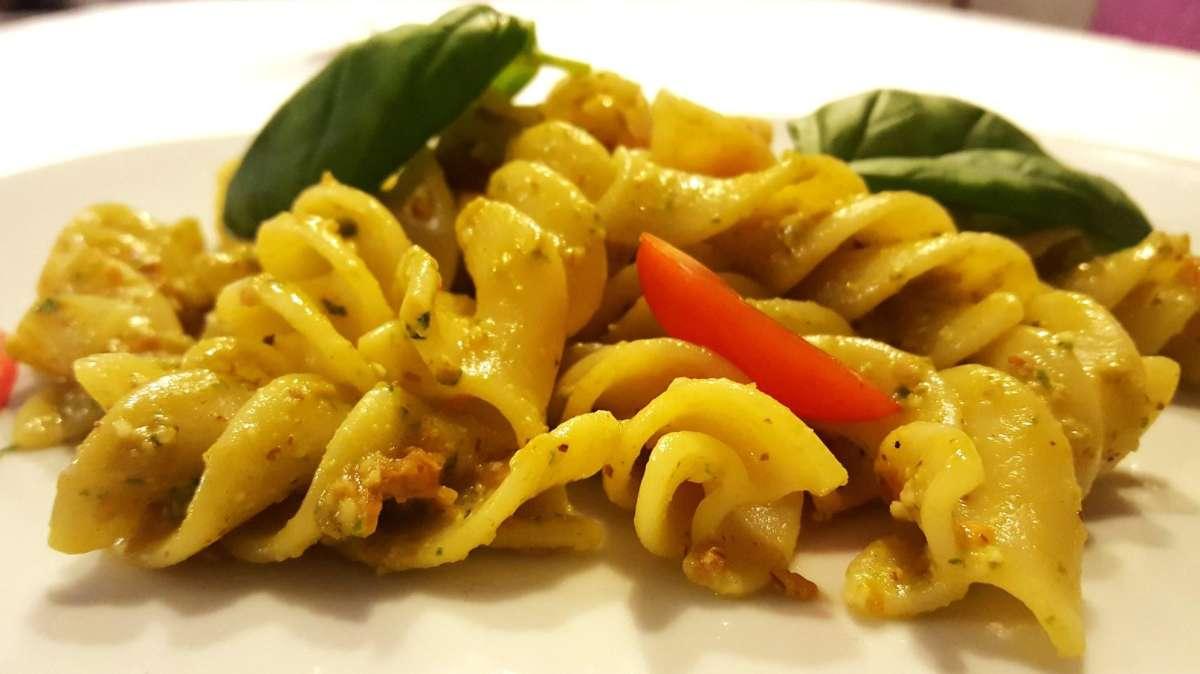 Cesena-Trapani a tavola: fusilloni al pesto trapanese