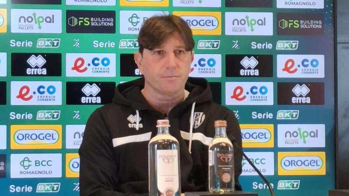 Mignani mette l’elmetto: “Trasferta difficilissima. Kargbo e Ceesay out”