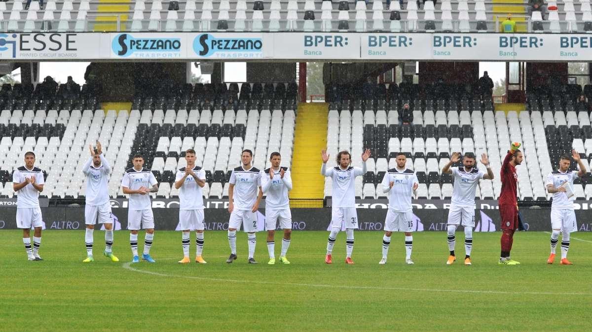 Per i tifosi questo è un Cesena... da vacanze anticipate!