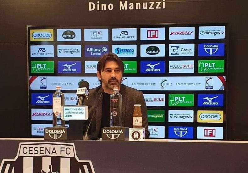 Viali pianta i piedi per terra: “Noi non giochiamo per i record”