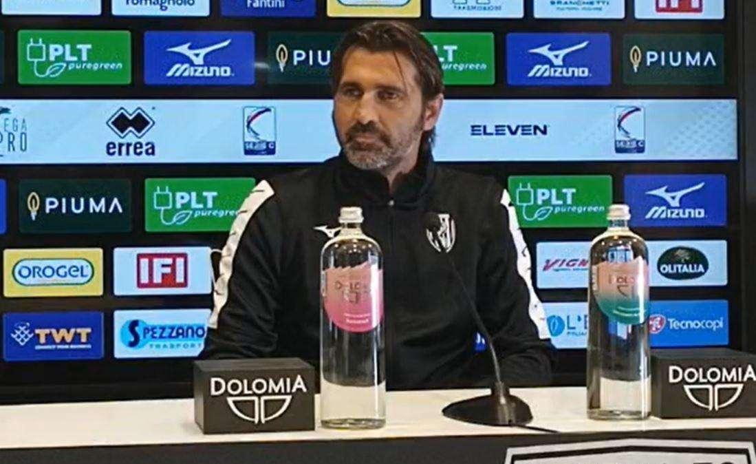 “Non possiamo accontentarci delle sconfitte di Pescara e Virtus Entella”. Viali suona la carica