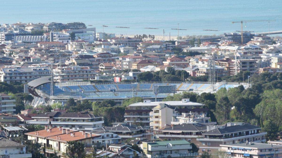 Vedi l’Adriatico. E poi muori