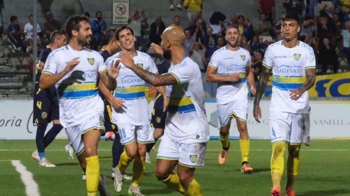 La Carrarese si affida agli over per migliorare il precedente quarto posto