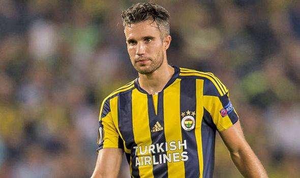 Fenerbahçe, deciso il futuro di Van Persie