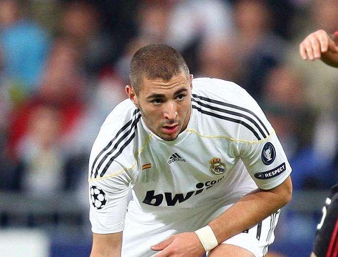 Real Madrid, Benzema: "Non credo che il club voglia cedermi"