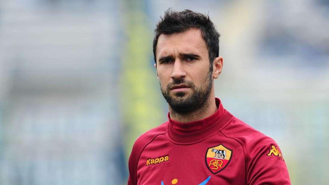 Roma, dal Liverpool 20 milioni per Vucinic