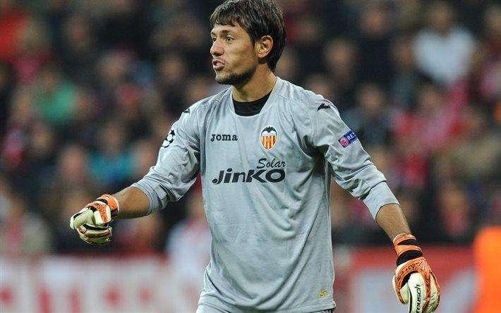 Barcellona, Diego Alves il sostituto di Bravo? 