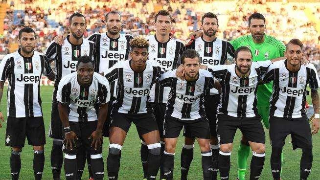 Juventus, i bianconeri rientrano a Torino con cinque ore di ritardo 