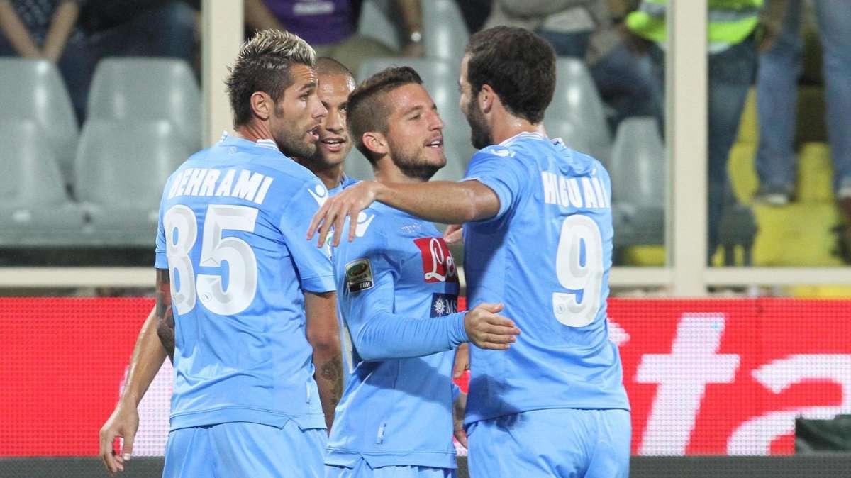 Napoli, Reveillere vicino al Napoli ma manca ancora l'accordo