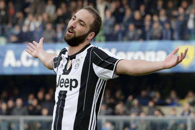 Champions league, Siviglia-Juventus, i convocati bianconeri: out Benatia e Higuain