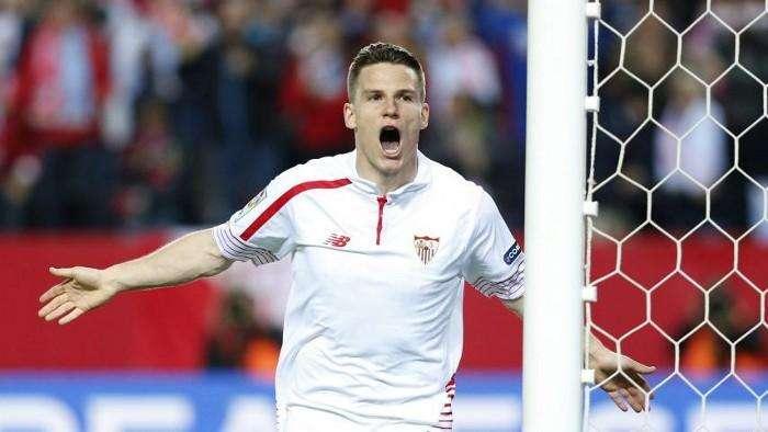 Siviglia, due club europei puntano Gameiro