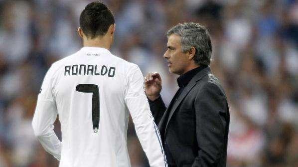 Real Madrid, Mourinho: "I fischi? C'è sempre una prima volta per tutto"