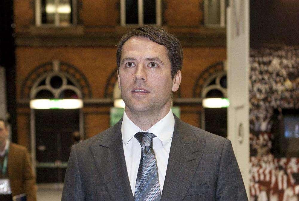 Arsenal, Michael Owen non si illude: "Non mi convincono, solo Ozil è un big"