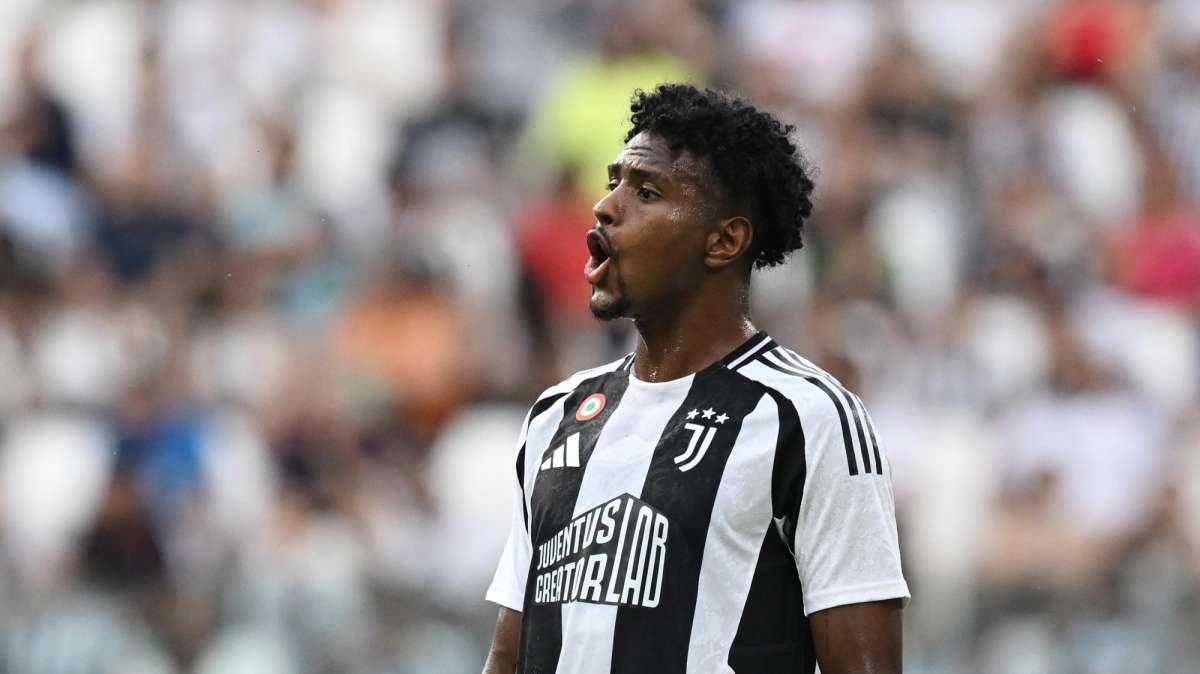 Juventus, Cabal si presenta: “Darò tutto. Sento la fiducia di Thiago Motta. Siamo tutti leader in questa squadra. Gli obiettivi…”