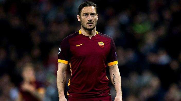 Roma, Totti torna in panchina. Nainggolan titolare contro il Toro 