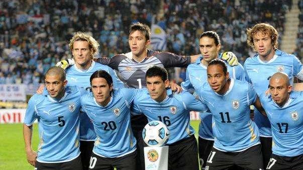 Napoli, un uruguayano per la difesa