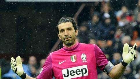 Juventus, Marotta non ci sta: "Beckenbauer rispetti Buffon"