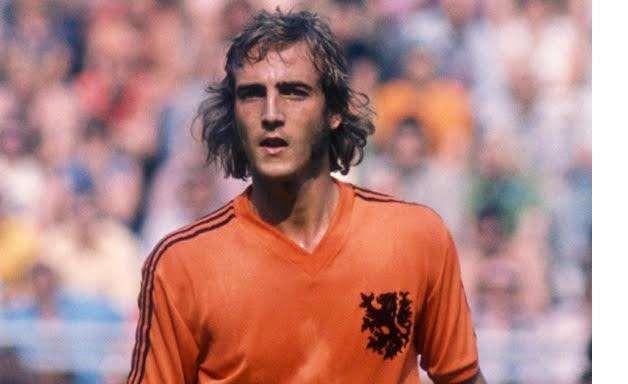 Lutto nel calcio: è morto Johan Neeskens. Ha vinto 3 Coppe dei Campioni con l'Ajax 