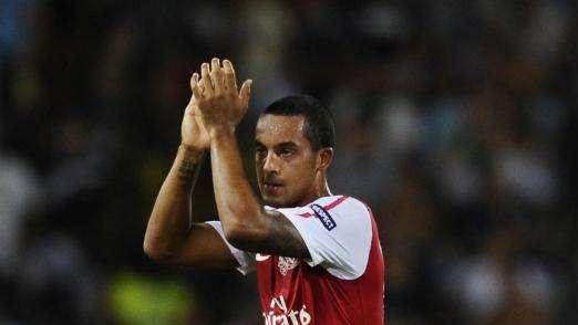 Arsenal, Walcott: "Aspetto segnali dal club per il rinnovo"