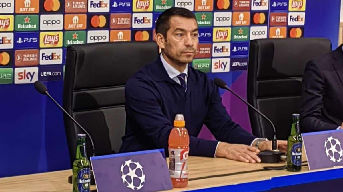 Besiktas, van Bronckhorst: "Qualificazione meritata, è stata dura ma ora sogniamo la finale"