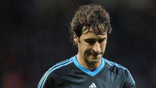 Schalke 04, Raul ha ancora dubbi sul rinnovo