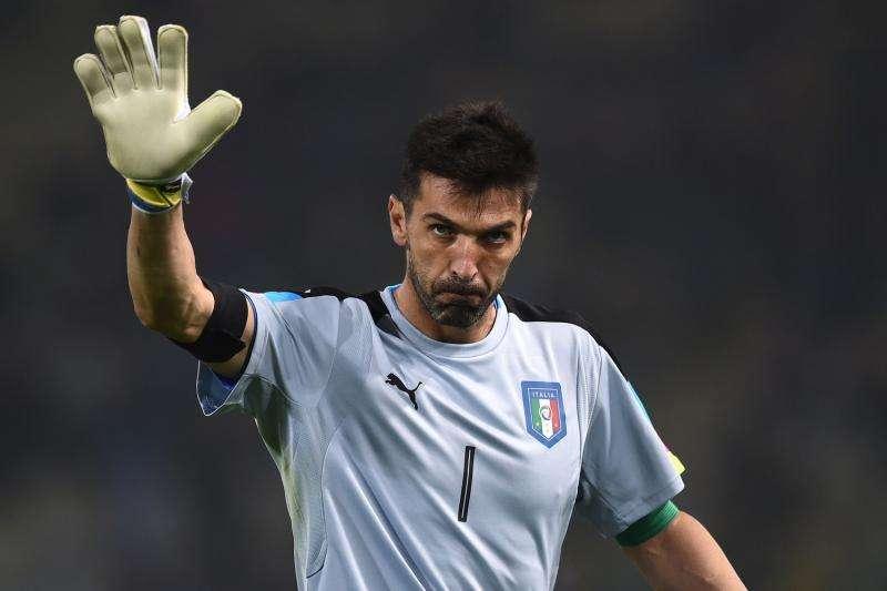 Juventus, Buffon: 20 anni da numero uno!