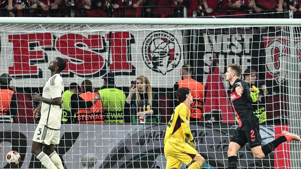 Bayern Monaco, rottura del legamento del ginocchio destro per Stanisic: il bollettino medico 